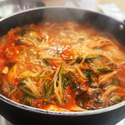 얼큰한 짬뽕면 (해물·소고기)