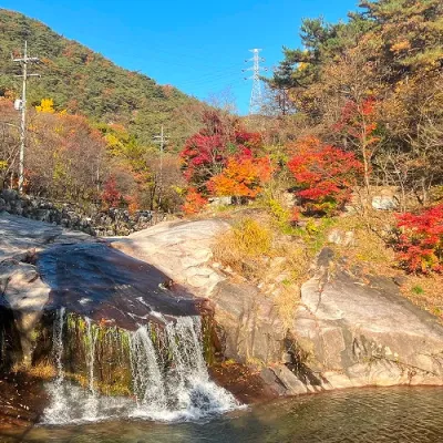 단풍 명소 산속 폭포 펜션 1박 숙박권
